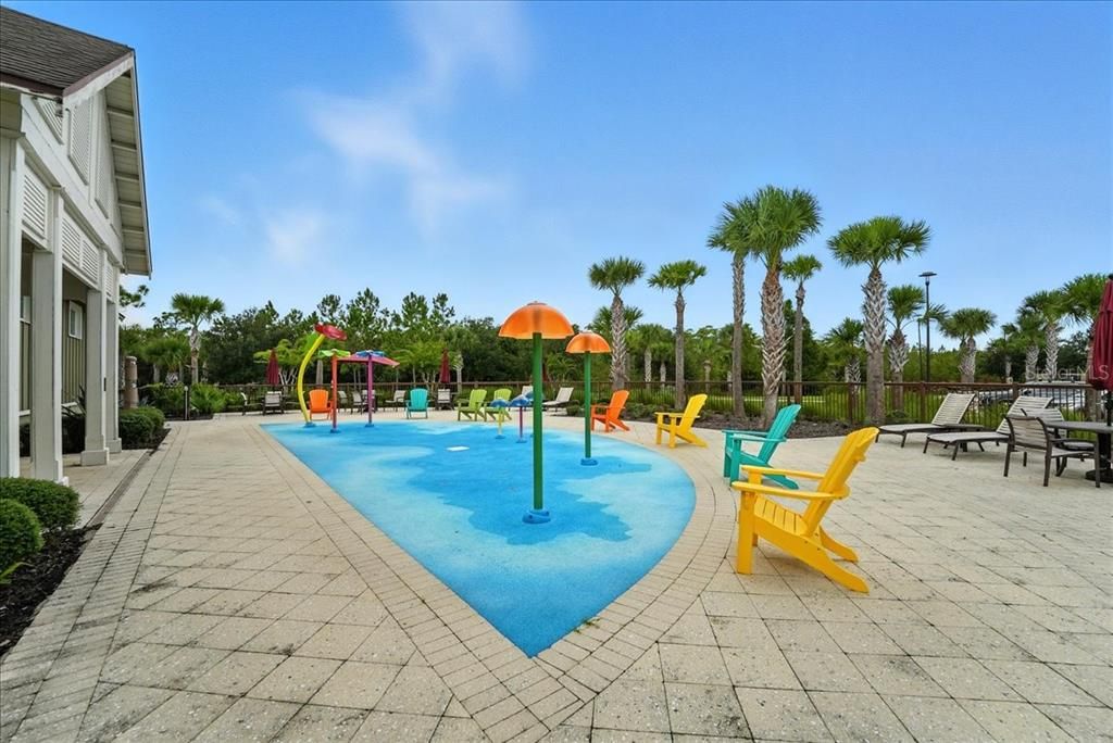 合同活跃: $2,295 (3 贝兹, 2 浴室, 1687 平方英尺)