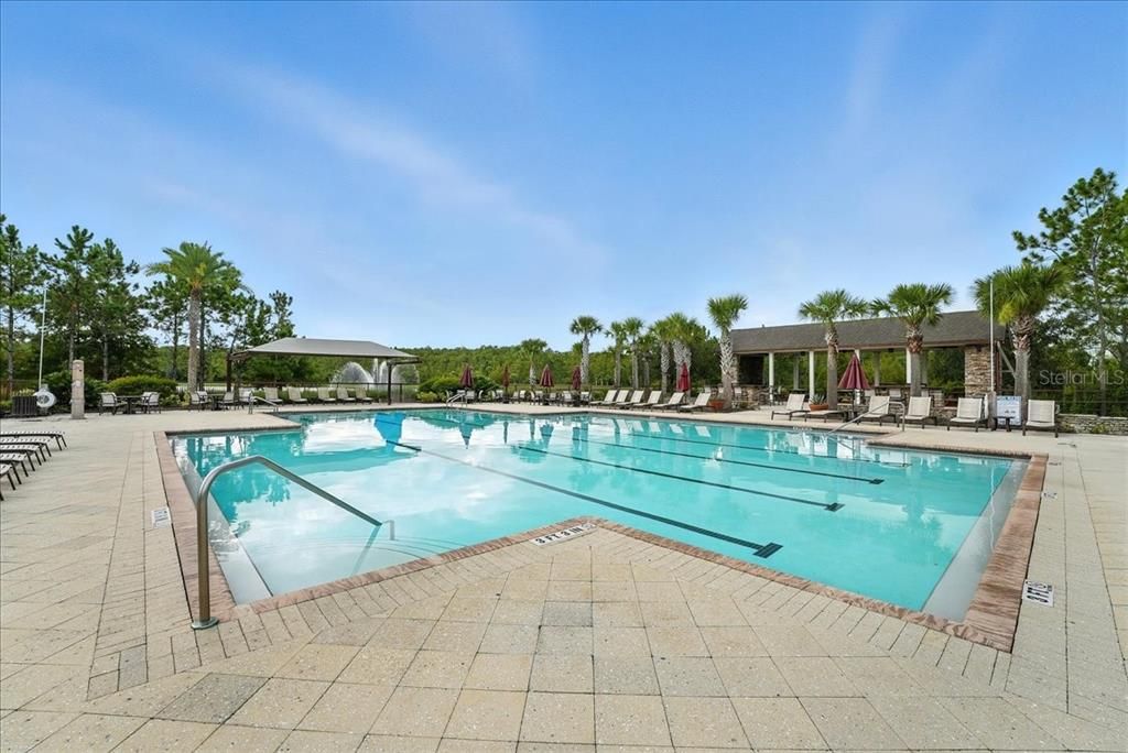 合同活跃: $2,295 (3 贝兹, 2 浴室, 1687 平方英尺)