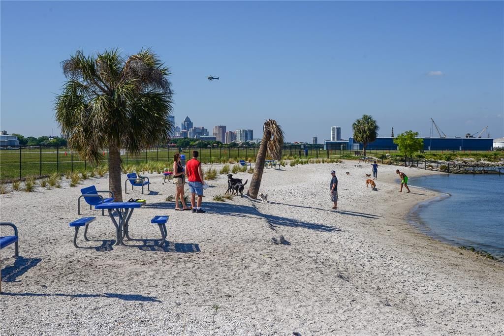 For Sale: $5,500,000 (5 beds, 6 baths, 6536 Square Feet)