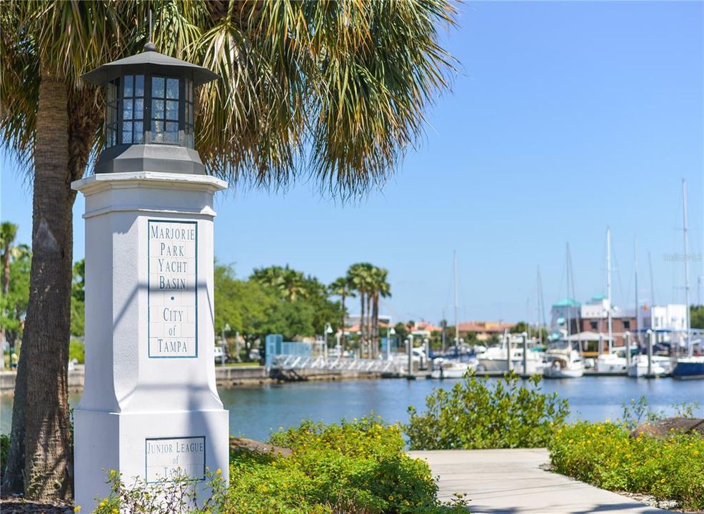 For Sale: $5,500,000 (5 beds, 6 baths, 6536 Square Feet)