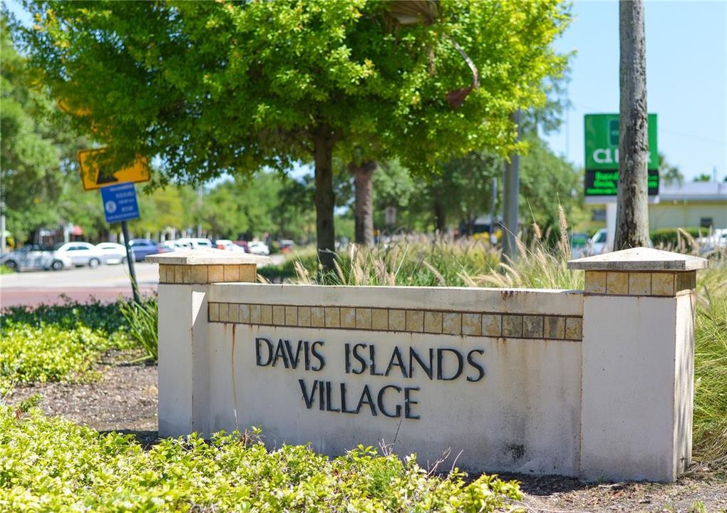 For Sale: $5,500,000 (5 beds, 6 baths, 6536 Square Feet)