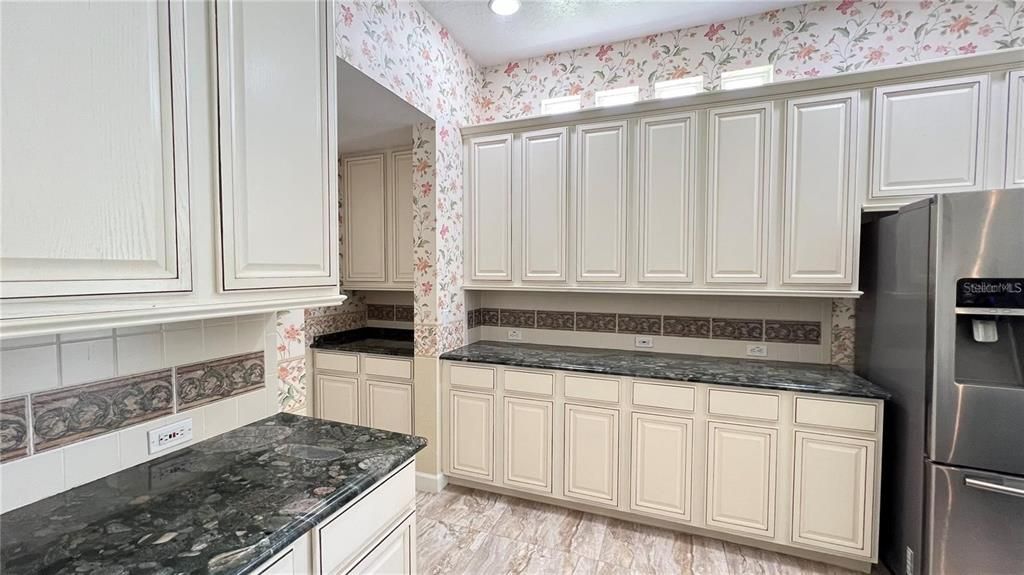 For Rent: $5,500 (4 beds, 3 baths, 3005 Square Feet)