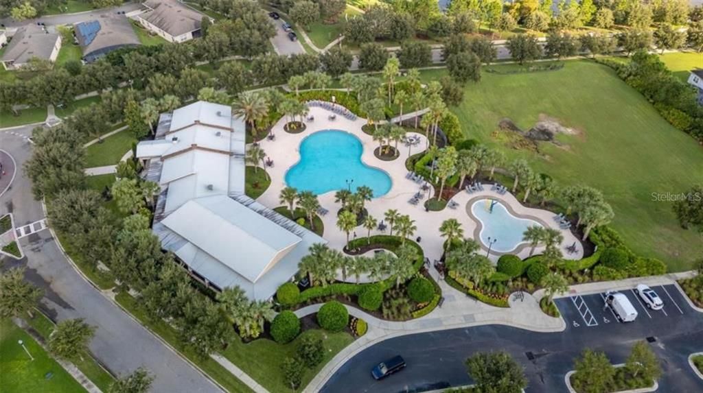 For Sale: $695,000 (4 beds, 2 baths, 2490 Square Feet)