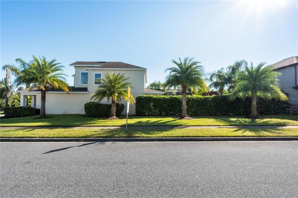 For Sale: $695,000 (4 beds, 2 baths, 2490 Square Feet)