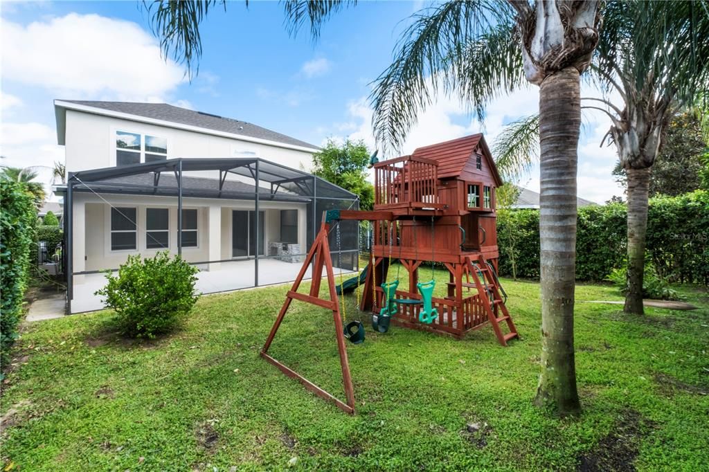 For Sale: $695,000 (4 beds, 2 baths, 2490 Square Feet)