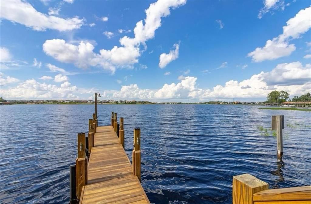 For Sale: $695,000 (4 beds, 2 baths, 2490 Square Feet)