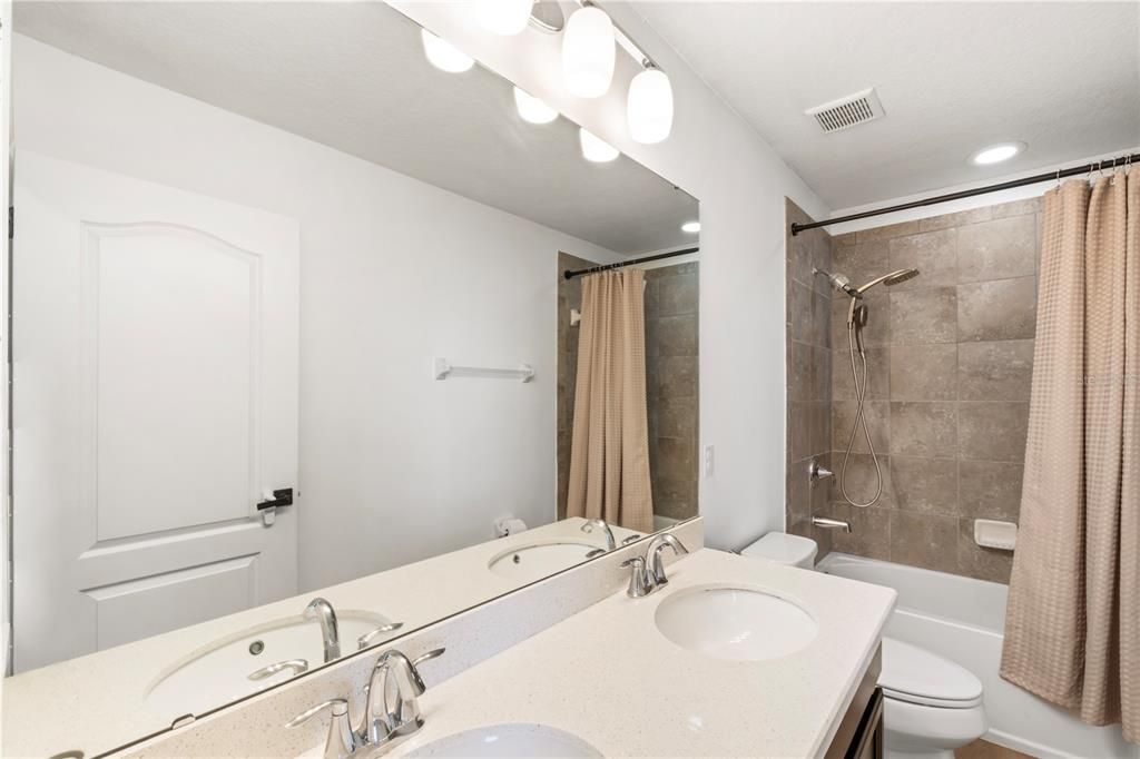 For Sale: $695,000 (4 beds, 2 baths, 2490 Square Feet)