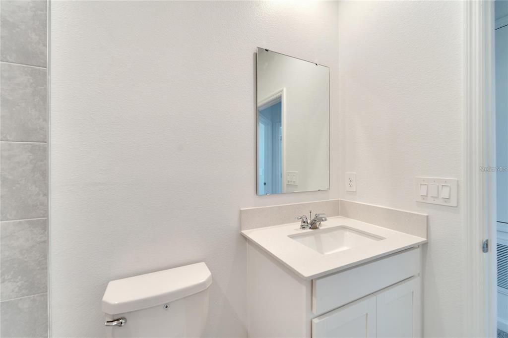 出租: $2,500 (4 贝兹, 3 浴室, 1954 平方英尺)