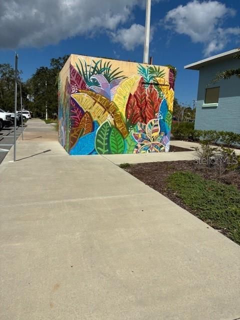 待售: $49,990 (0.09 acres)