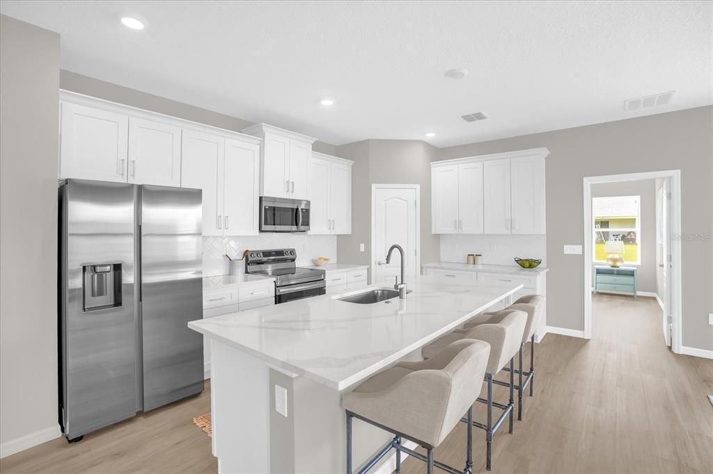 En Venta: $369,900 (4 camas, 3 baños, 1990 Pies cuadrados)