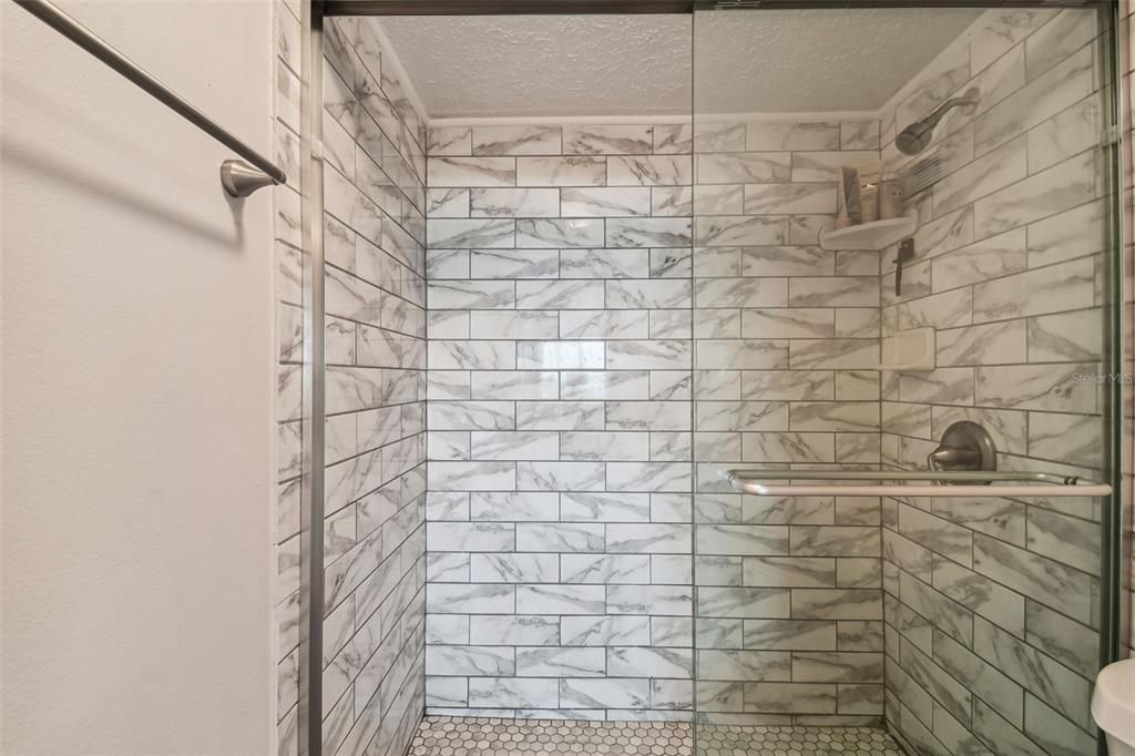 For Sale: $325,000 (2 beds, 2 baths, 1032 Square Feet)