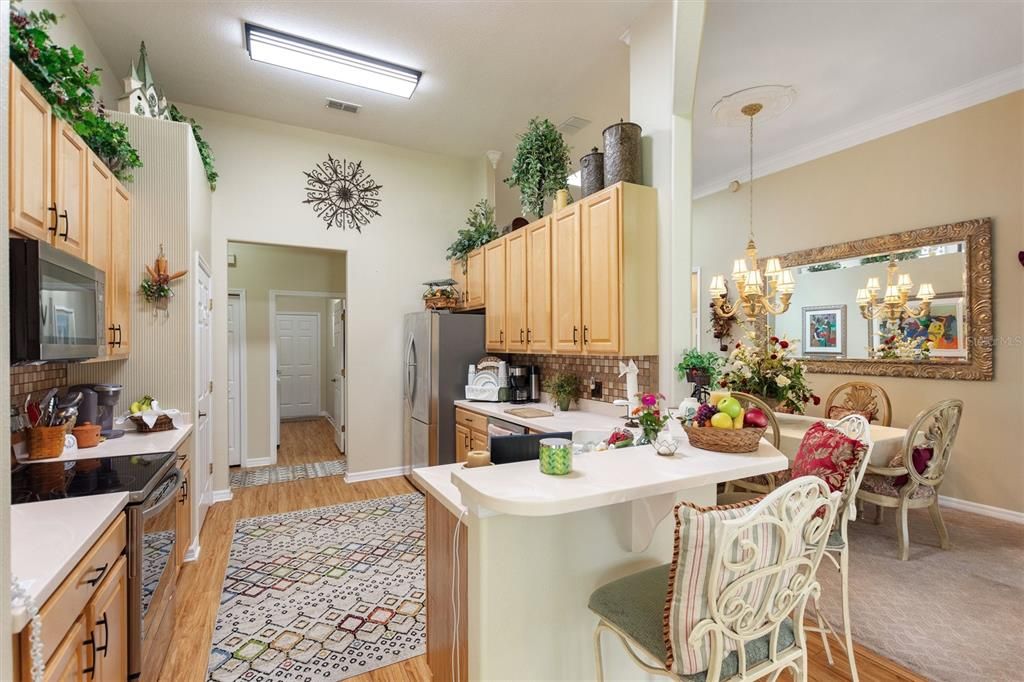 En Venta: $399,000 (3 camas, 2 baños, 2502 Pies cuadrados)