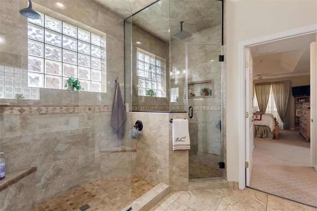 En Venta: $399,000 (3 camas, 2 baños, 2502 Pies cuadrados)