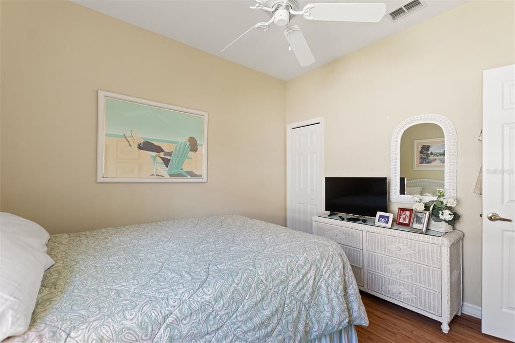 En Venta: $399,000 (3 camas, 2 baños, 2502 Pies cuadrados)