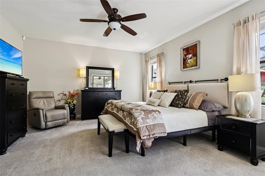 Active With Contract: $595,000 (3 beds, 3 baths, 2571 Square Feet)