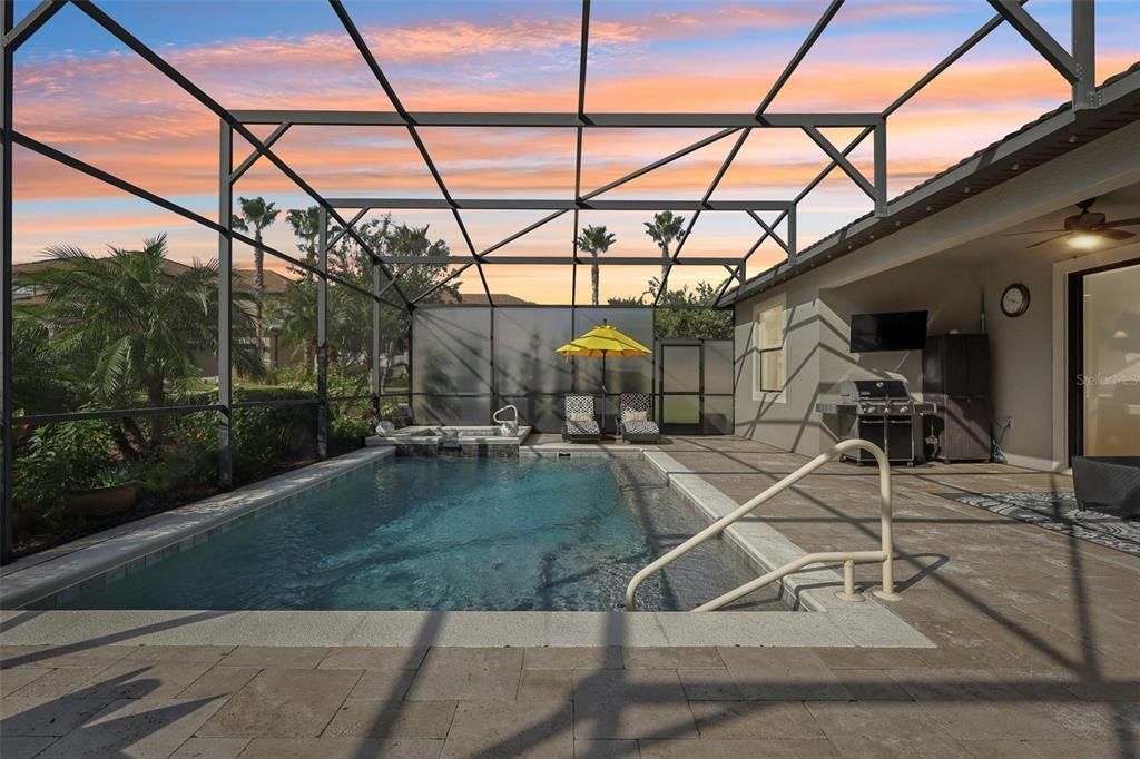 Active With Contract: $595,000 (3 beds, 3 baths, 2571 Square Feet)