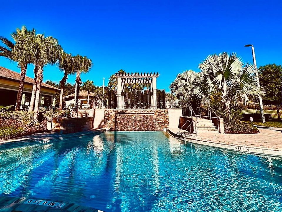 Active With Contract: $595,000 (3 beds, 3 baths, 2571 Square Feet)