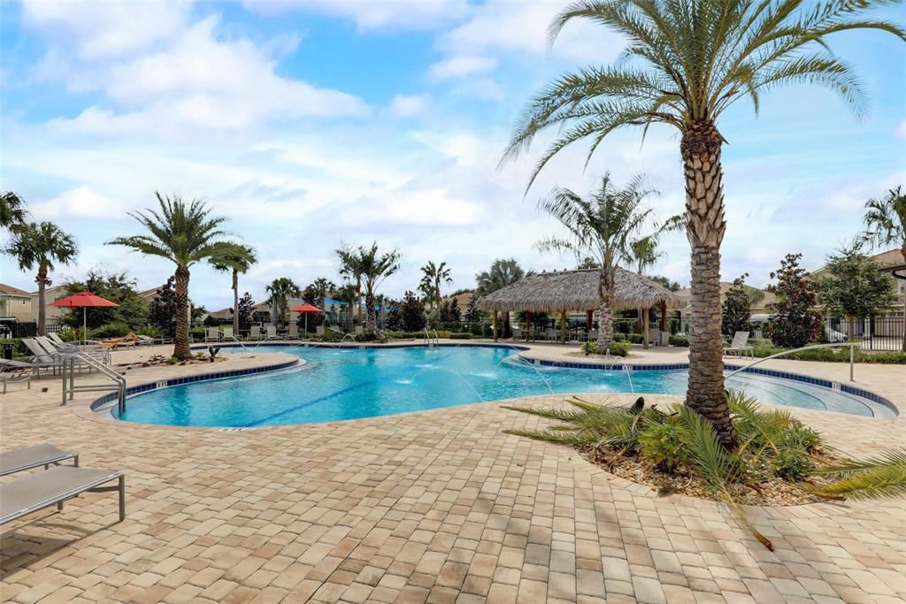 Active With Contract: $595,000 (3 beds, 3 baths, 2571 Square Feet)