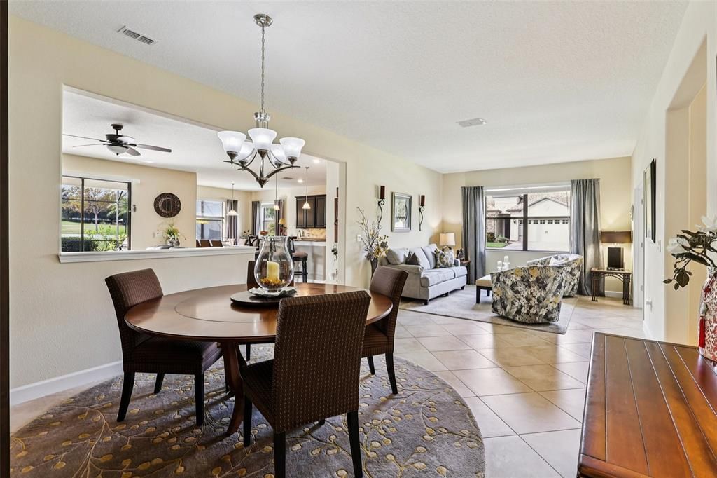 Active With Contract: $595,000 (3 beds, 3 baths, 2571 Square Feet)