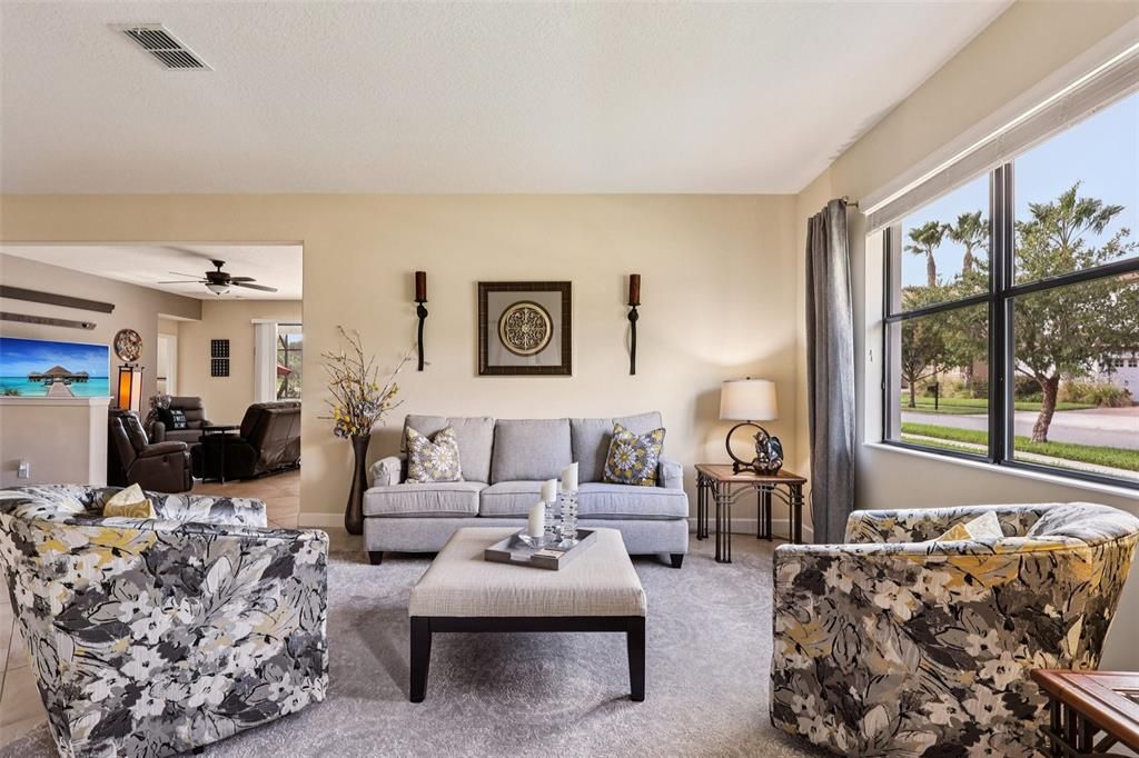 Active With Contract: $595,000 (3 beds, 3 baths, 2571 Square Feet)