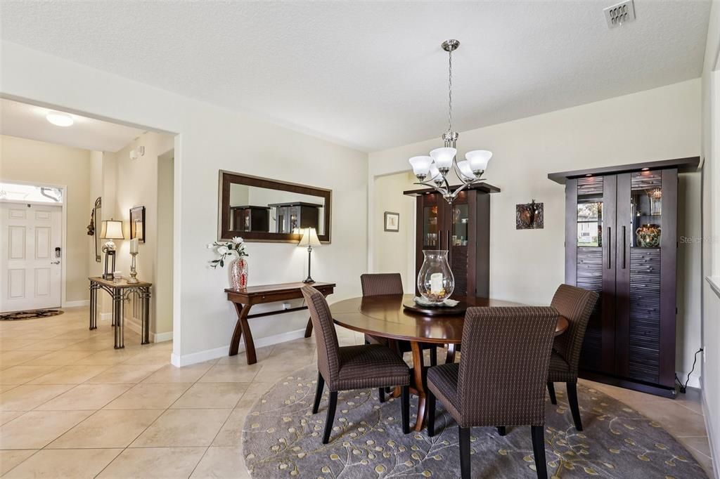 Active With Contract: $595,000 (3 beds, 3 baths, 2571 Square Feet)