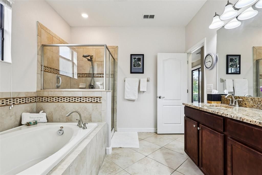 Active With Contract: $595,000 (3 beds, 3 baths, 2571 Square Feet)