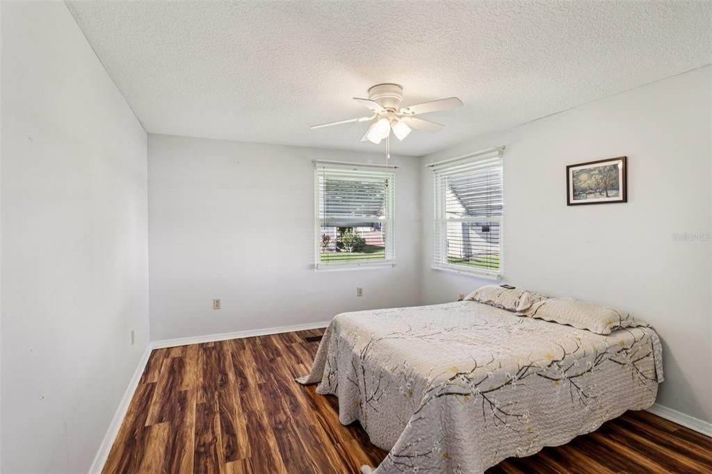 En Venta: $225,000 (3 camas, 2 baños, 1530 Pies cuadrados)