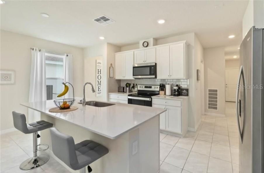 For Sale: $440,800 (4 beds, 2 baths, 1580 Square Feet)