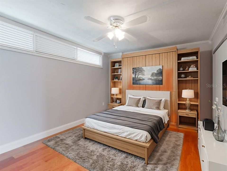 待售: $985,000 (2 贝兹, 2 浴室, 1555 平方英尺)