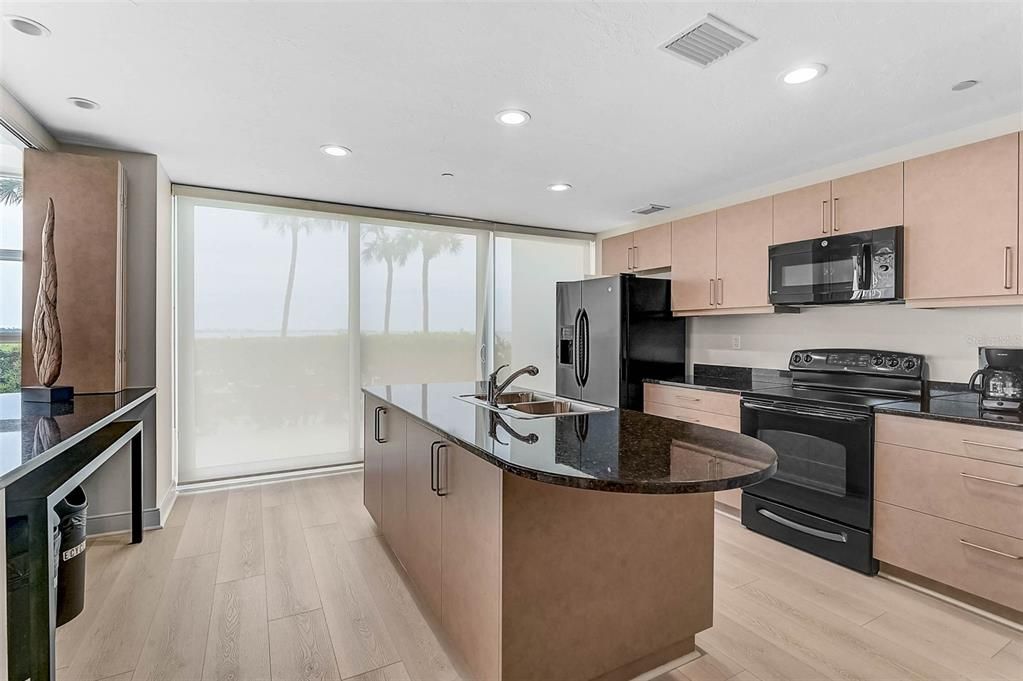 Activo con contrato: $849,000 (2 camas, 2 baños, 1555 Pies cuadrados)