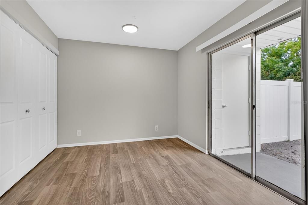 В аренду: $2,756 (3 спален, 1 ванн, 1211 Квадратных фут)