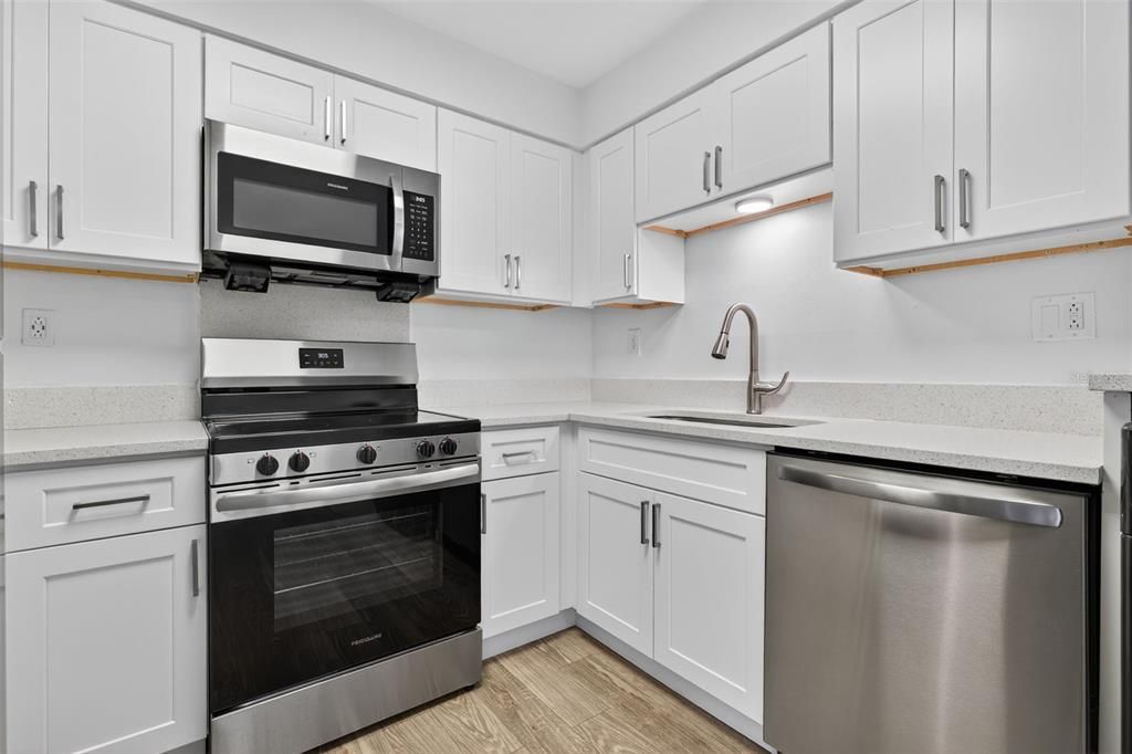 В аренду: $2,756 (3 спален, 1 ванн, 1211 Квадратных фут)