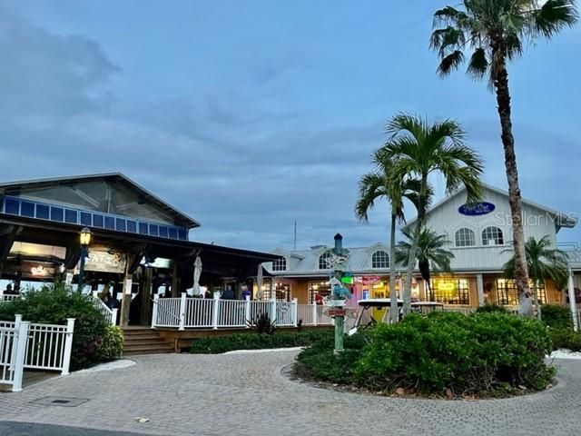 For Rent: $5,250 (3 beds, 2 baths, 2069 Square Feet)