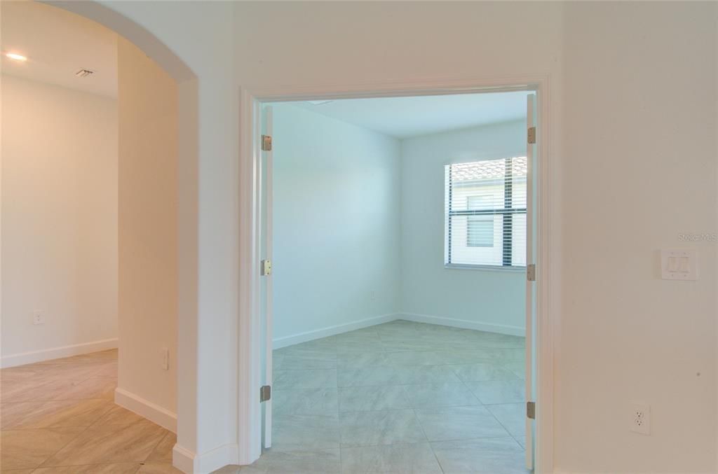 For Rent: $2,750 (3 beds, 2 baths, 1564 Square Feet)