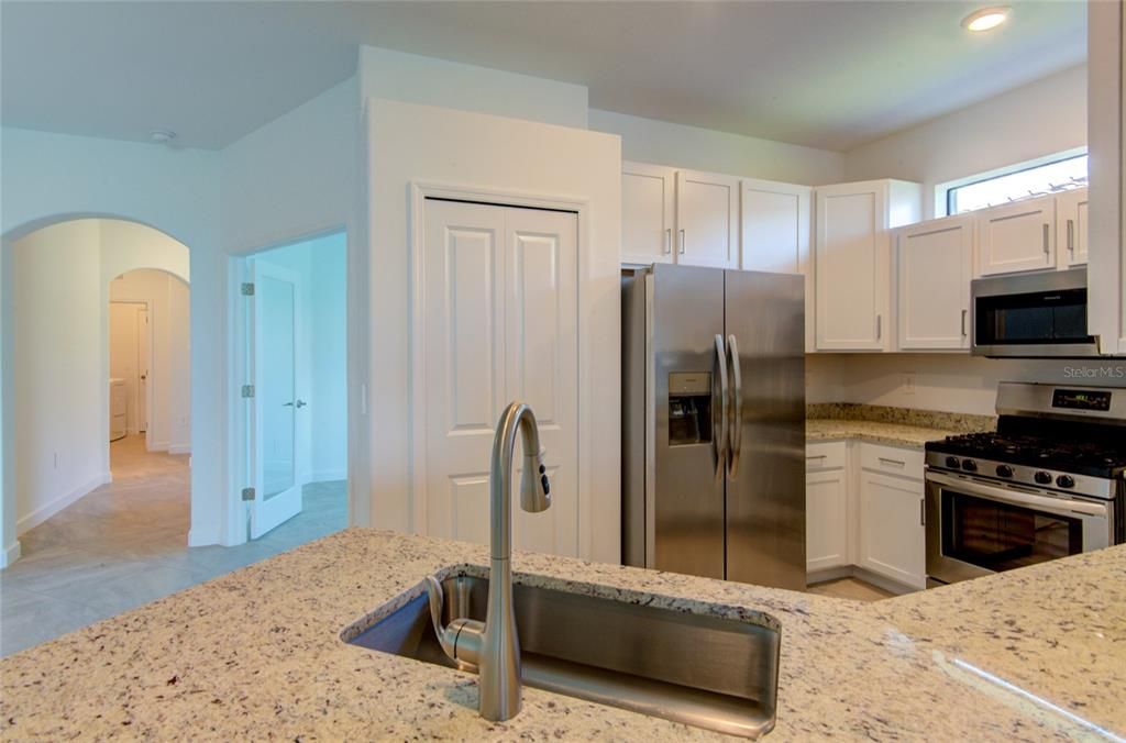 For Rent: $2,750 (3 beds, 2 baths, 1564 Square Feet)