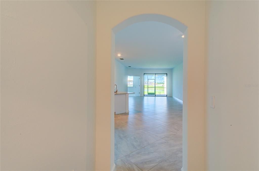 For Rent: $2,750 (3 beds, 2 baths, 1564 Square Feet)