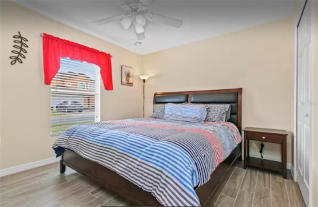 En Renta: $2,500 (4 camas, 3 baños, 1700 Pies cuadrados)