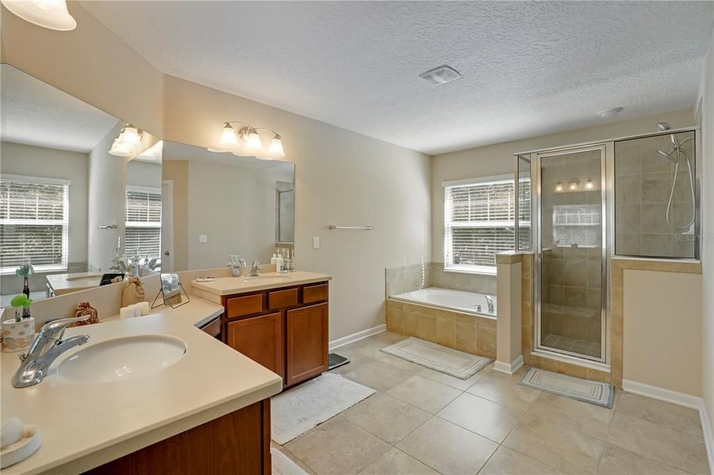 待售: $499,900 (5 贝兹, 3 浴室, 3079 平方英尺)