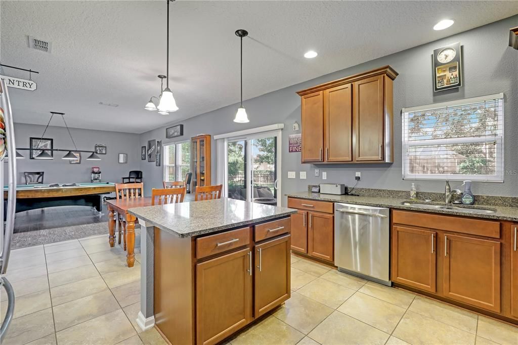 待售: $499,900 (5 贝兹, 3 浴室, 3079 平方英尺)