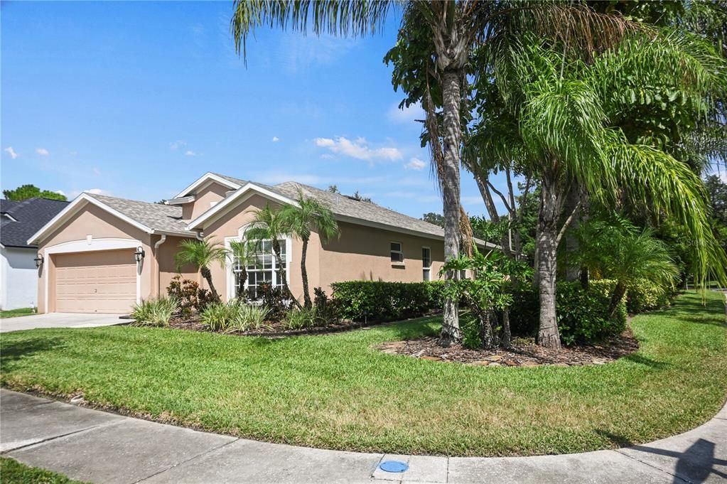 На продажу: $649,900 (4 спален, 2 ванн, 2130 Квадратных фут)