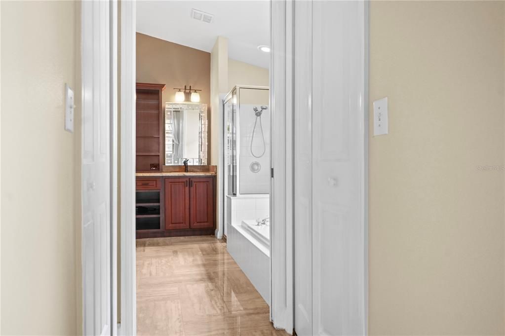 На продажу: $649,900 (4 спален, 2 ванн, 2130 Квадратных фут)