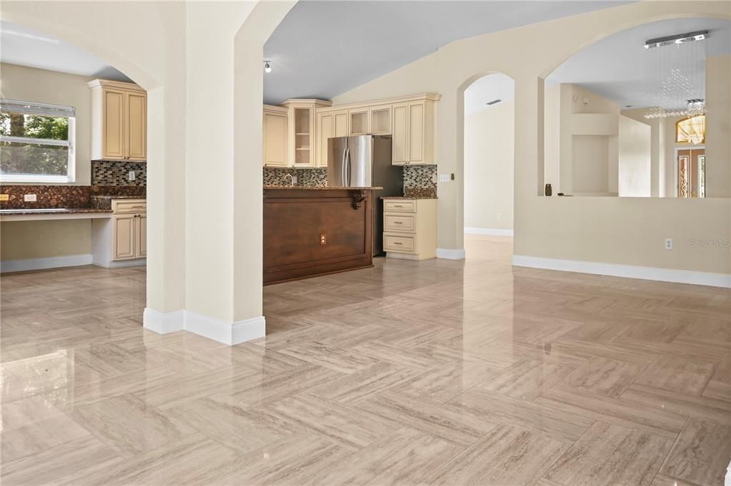 На продажу: $649,900 (4 спален, 2 ванн, 2130 Квадратных фут)