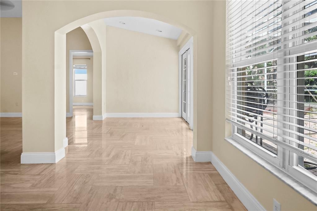 На продажу: $649,900 (4 спален, 2 ванн, 2130 Квадратных фут)