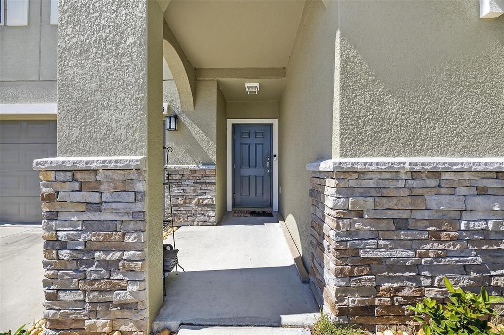 For Sale: $585,000 (6 beds, 3 baths, 3362 Square Feet)