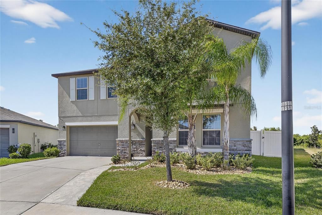 For Sale: $585,000 (6 beds, 3 baths, 3362 Square Feet)