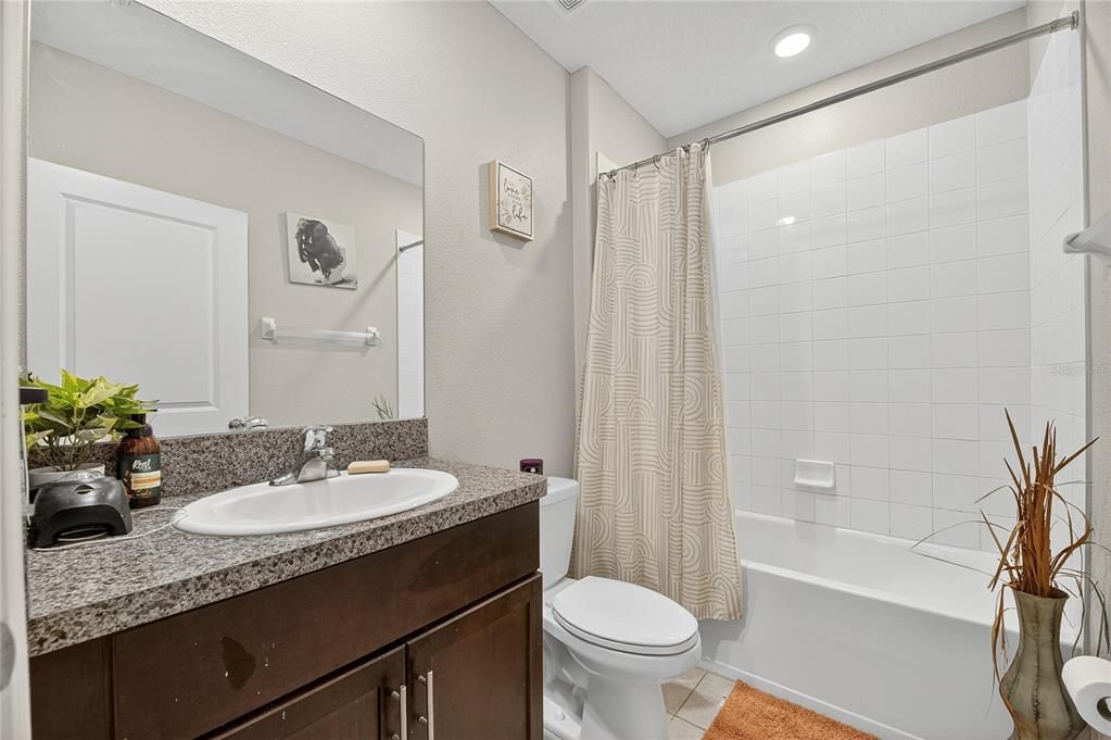 For Sale: $585,000 (6 beds, 3 baths, 3362 Square Feet)