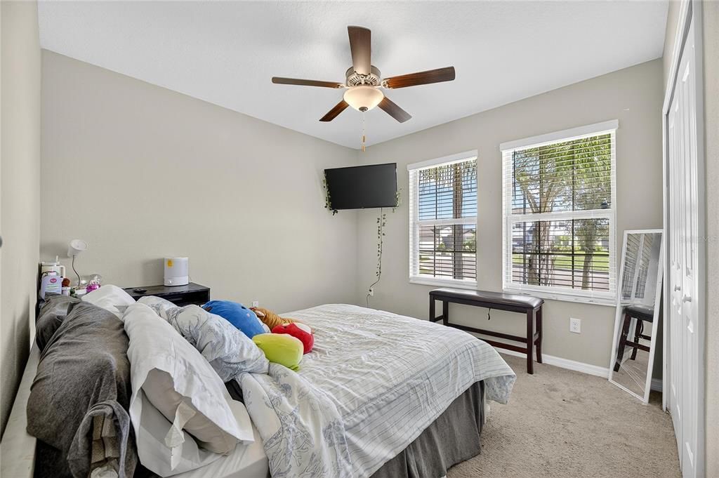 For Sale: $585,000 (6 beds, 3 baths, 3362 Square Feet)