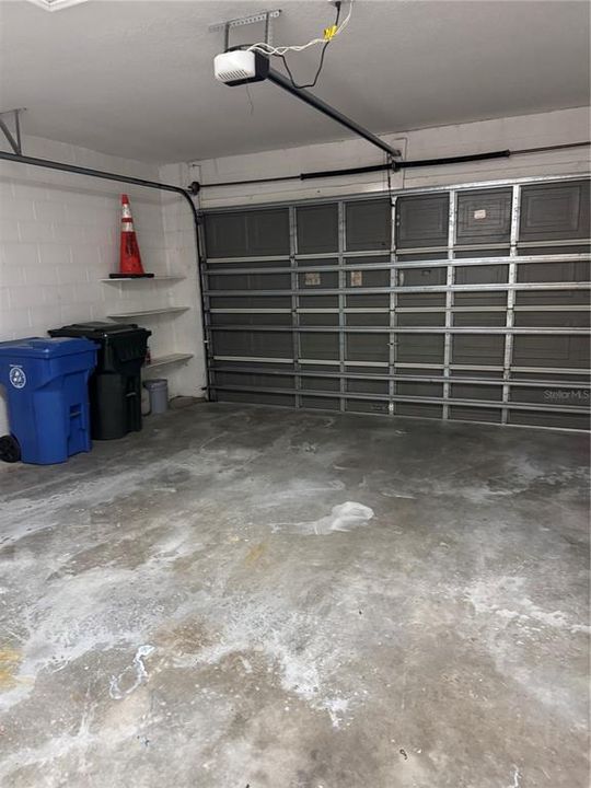 For Rent: $2,600 (4 beds, 2 baths, 1941 Square Feet)