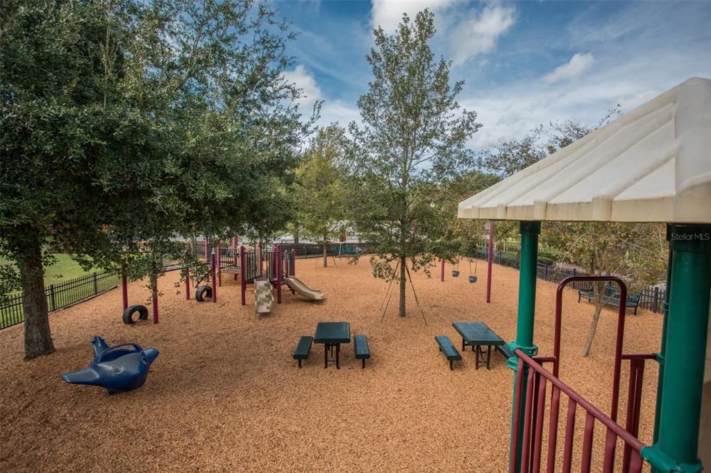 For Rent: $2,600 (4 beds, 2 baths, 1941 Square Feet)