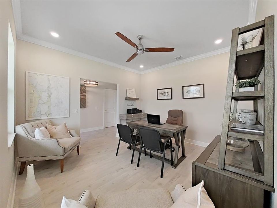 На продажу: $445,900 (3 спален, 2 ванн, 2001 Квадратных фут)